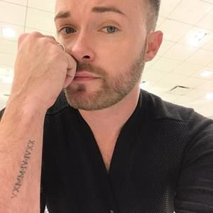 Meet your Posher, Dustin